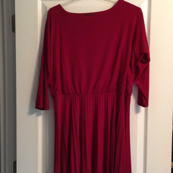 Dress - Picture 1 of 3